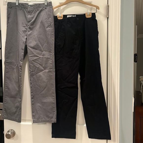2 pairs Boys Old Navy pants bundle - Picture 1 of 3